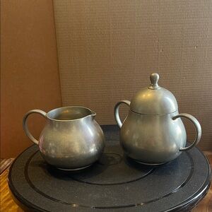 Pewter Creamer and Sugar Bowl Set Holland meeuws & zoon denhaag 3” tall pear